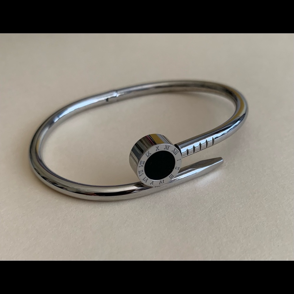 NEW Silver nail bracelet